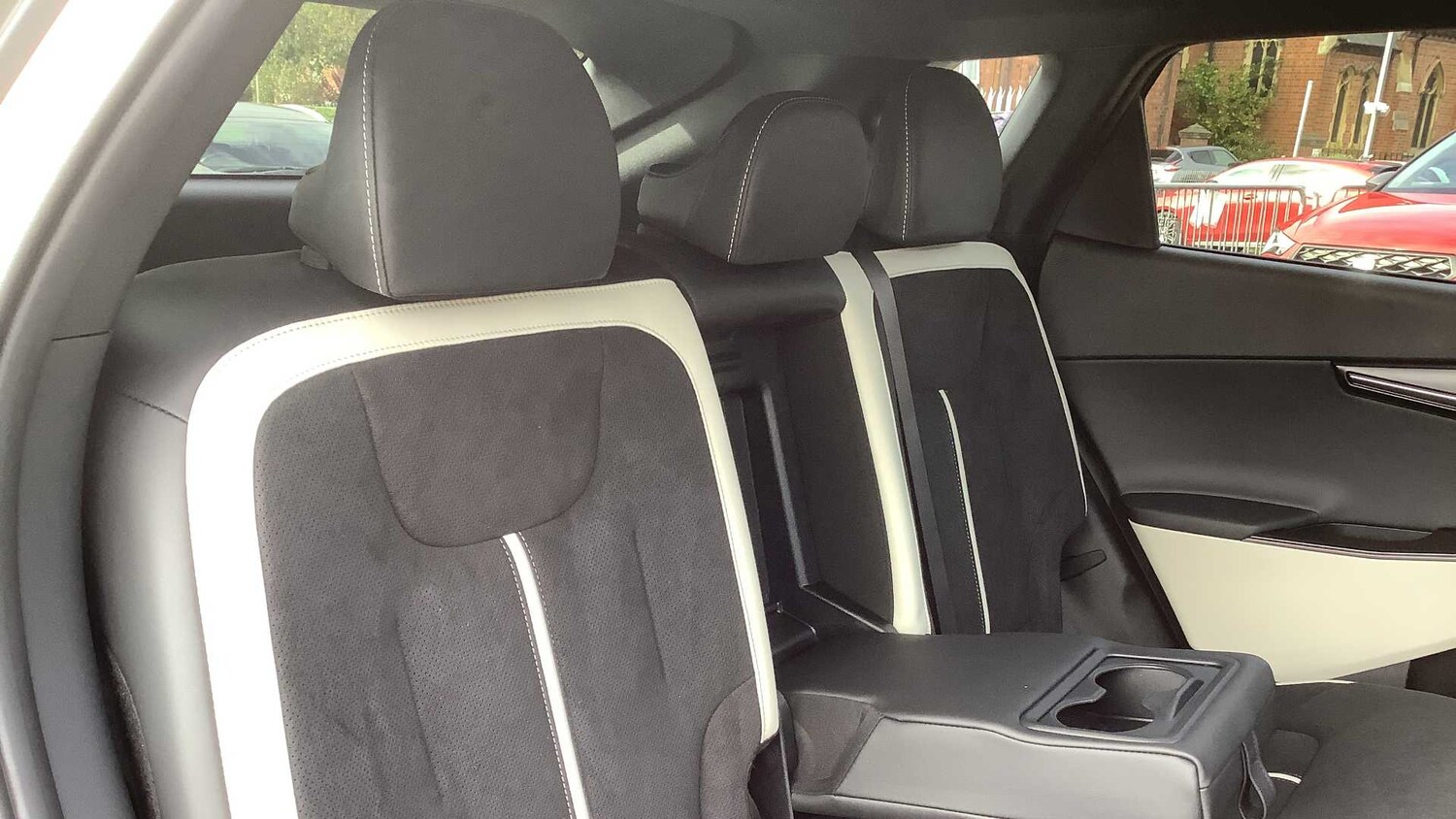 Used Kia EV6 2024 for sale - 78060183: Photo 11