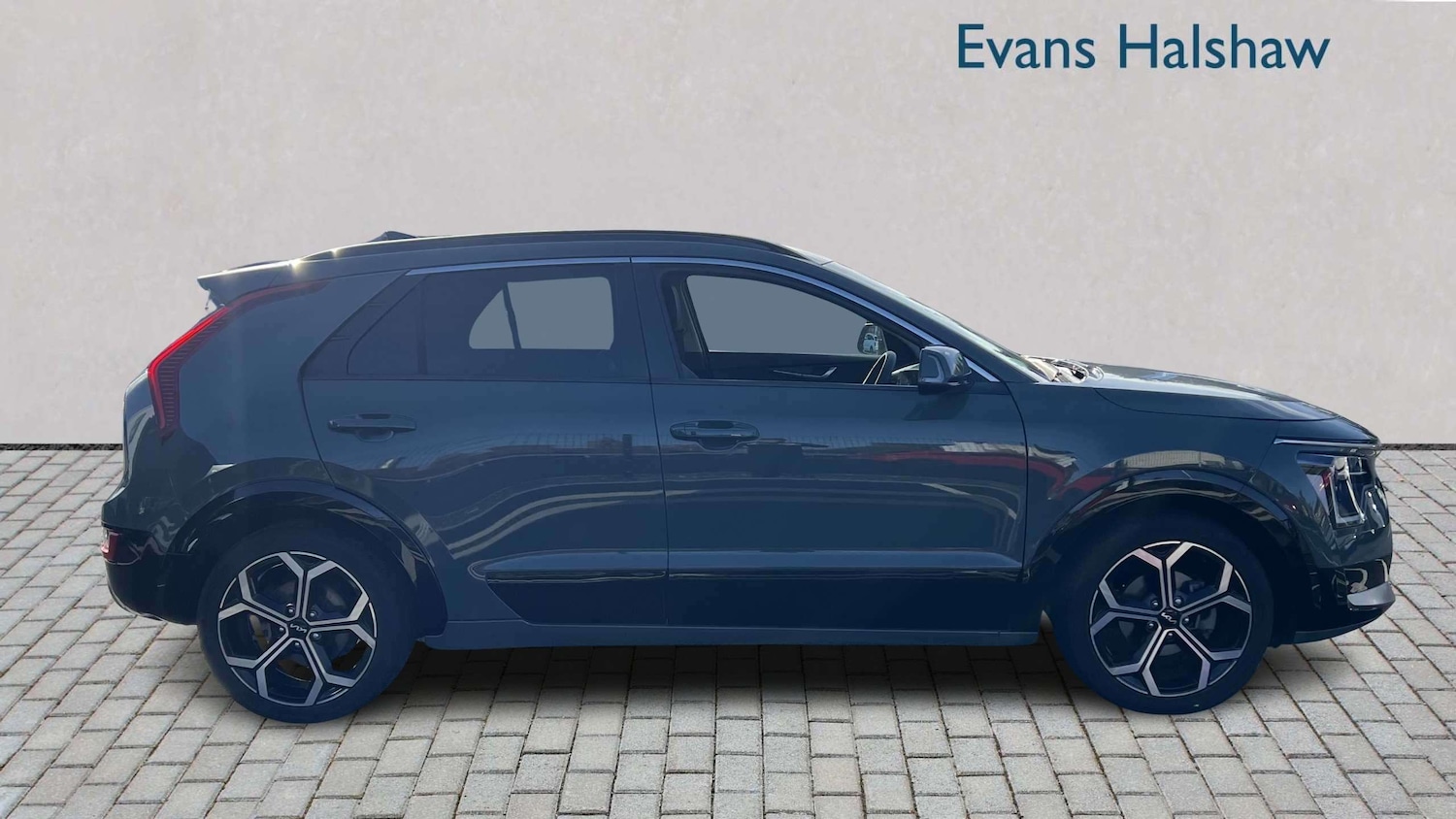 Used Kia Niro 2023 for sale - 77886162: Photo 2