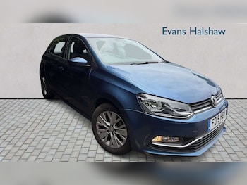 Used Volkswagen Polo 2015 for sale - 78937354: Photo