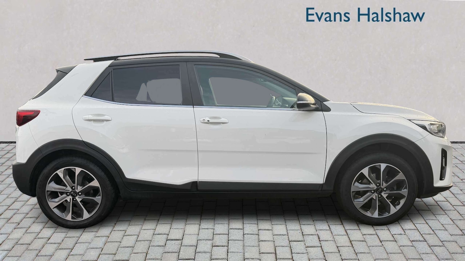 Used Kia Stonic 2019 for sale - 78060260: Photo 3