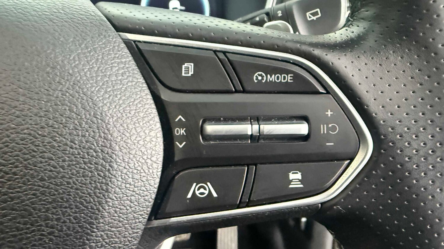 Used Hyundai Santa Fe 2023 for sale - 77856573: Photo 18