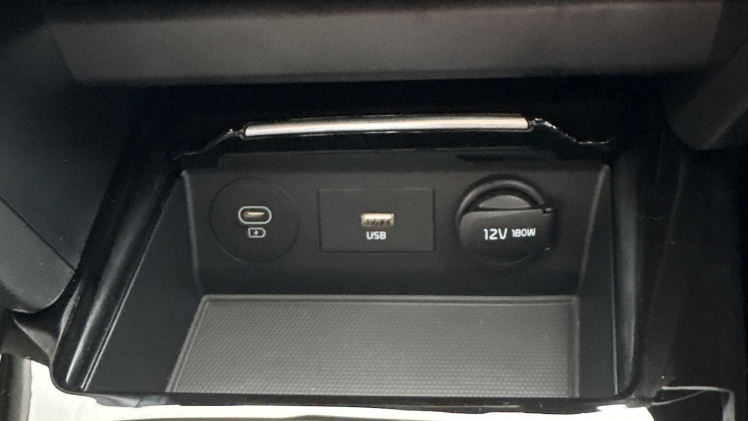 Used Kia XCeed for sale - 77861710: Photo 23