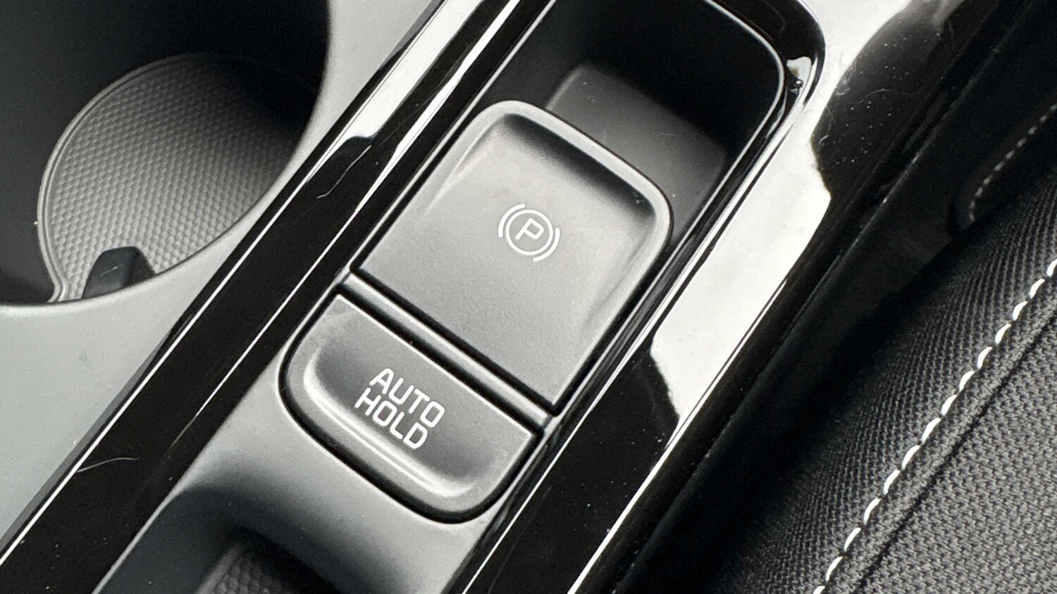 Used Kia XCeed for sale - 77861710: Photo 24