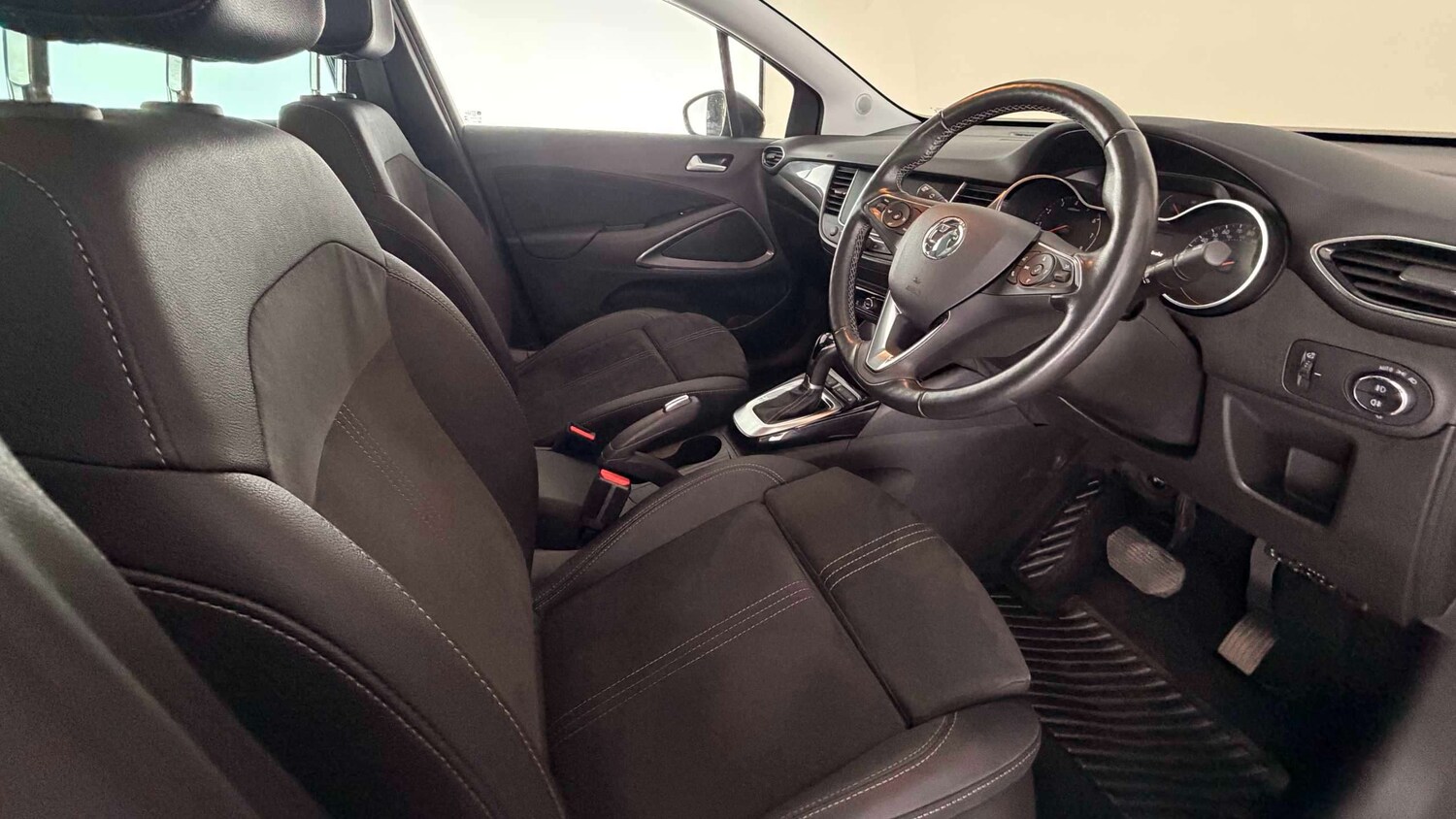 Used Vauxhall Crossland 2022 for sale - 77856360: Photo 10