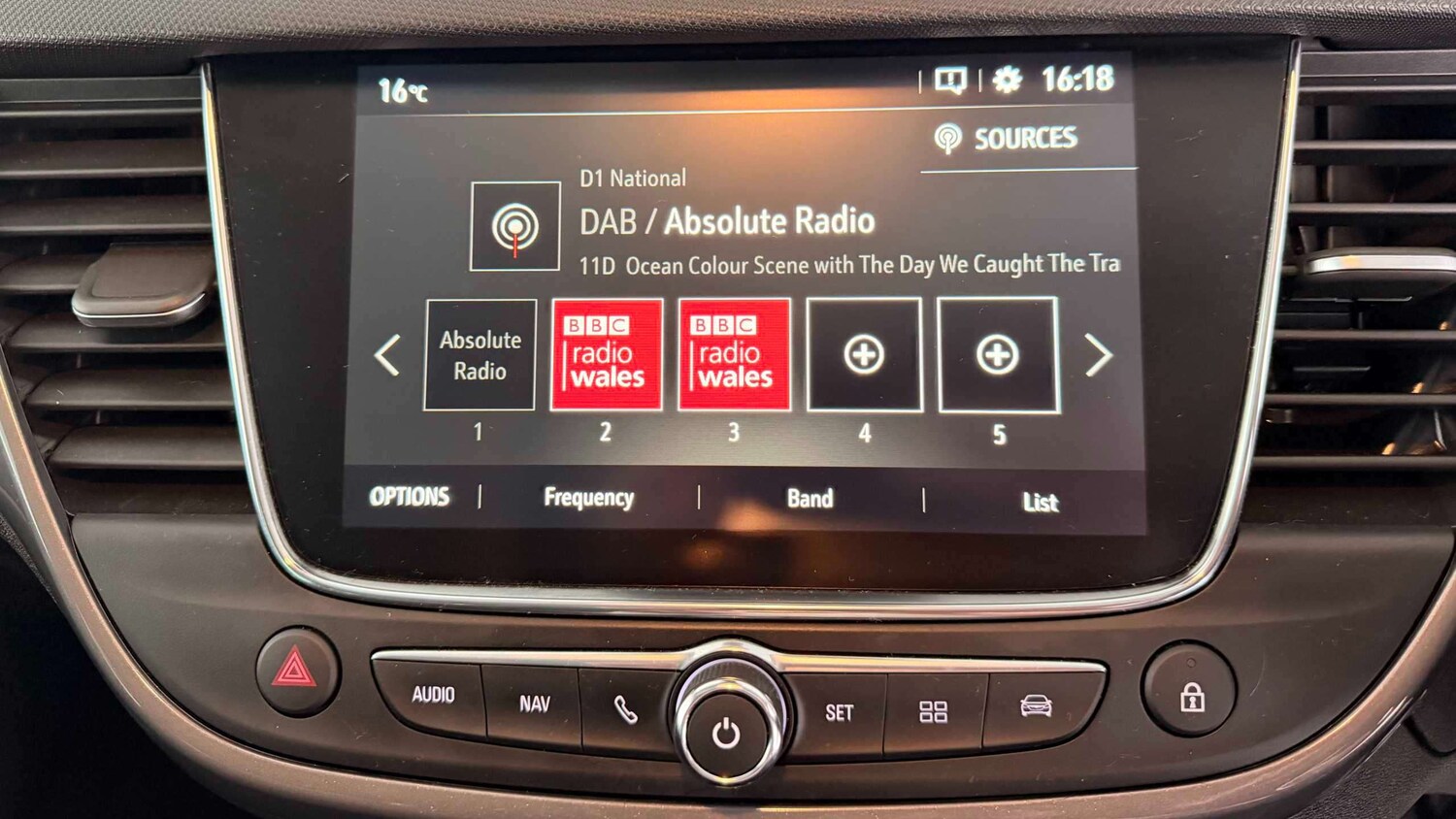 Used Vauxhall Crossland 2022 for sale - 77856360: Photo 12