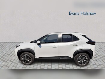 Used Toyota Yaris Cross 2025 for sale - 79172613: Photo