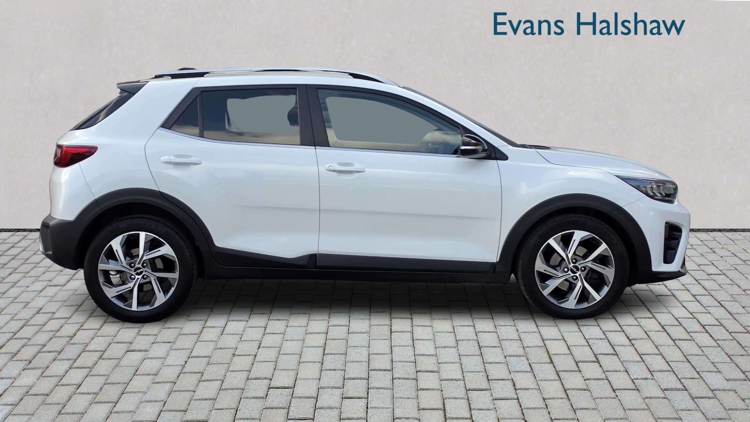 Used Kia Stonic 2024 for sale - 78077145: Photo 5