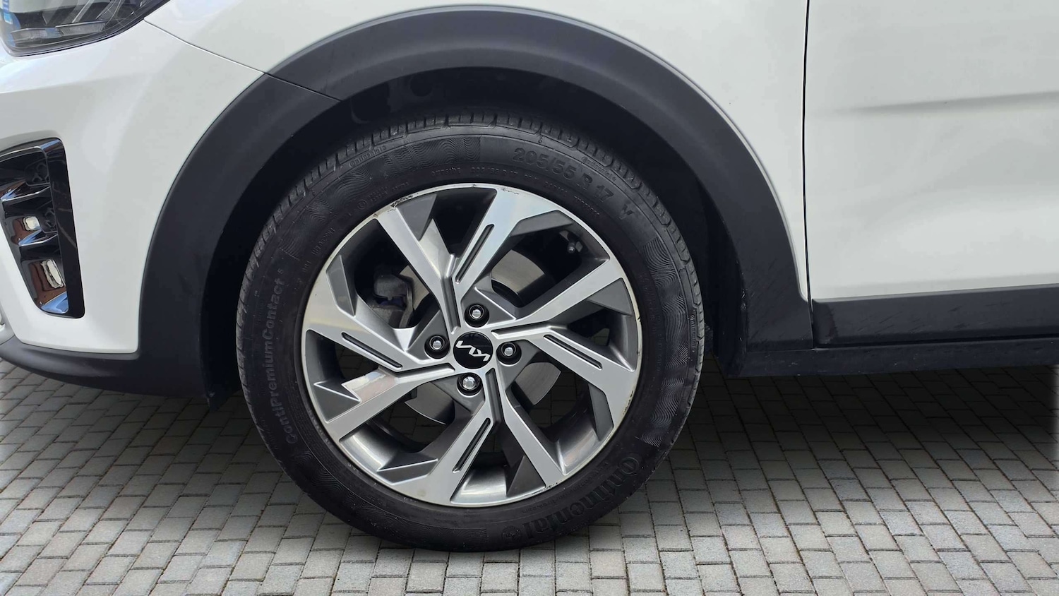 Used Kia Stonic 2024 for sale - 78077145: Photo 6