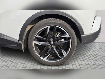 Used Toyota C-HR 2023 for sale - 77979540: Photo