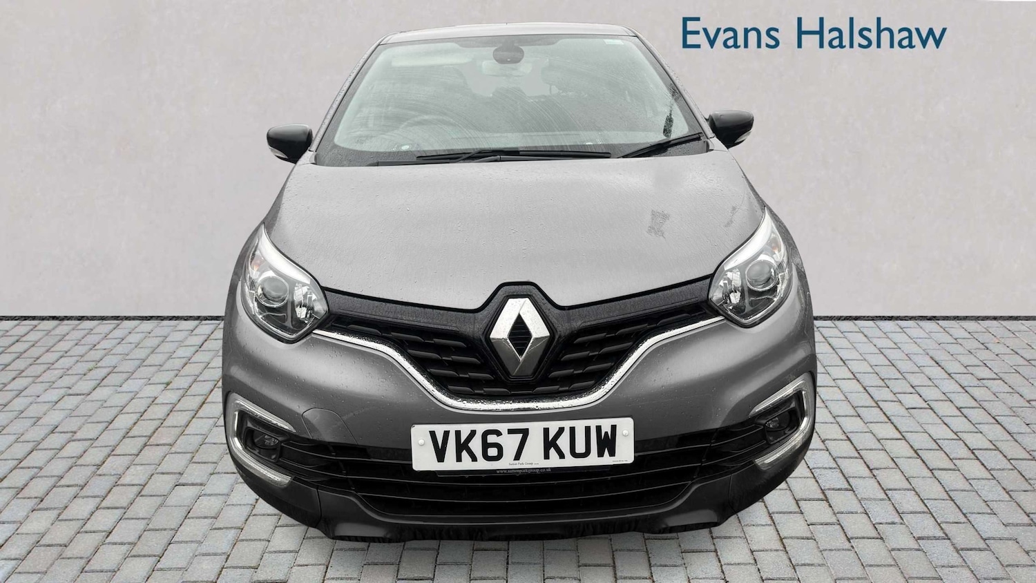 Used Renault Captur 2017 for sale - 77886168: Photo 2