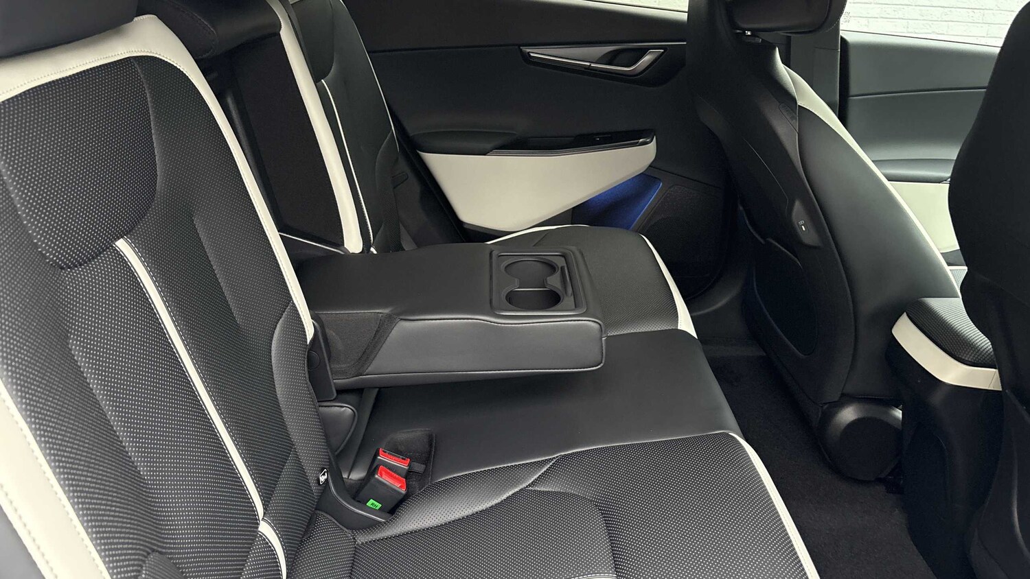 Used Kia EV6 for sale - 77860624: Photo 11