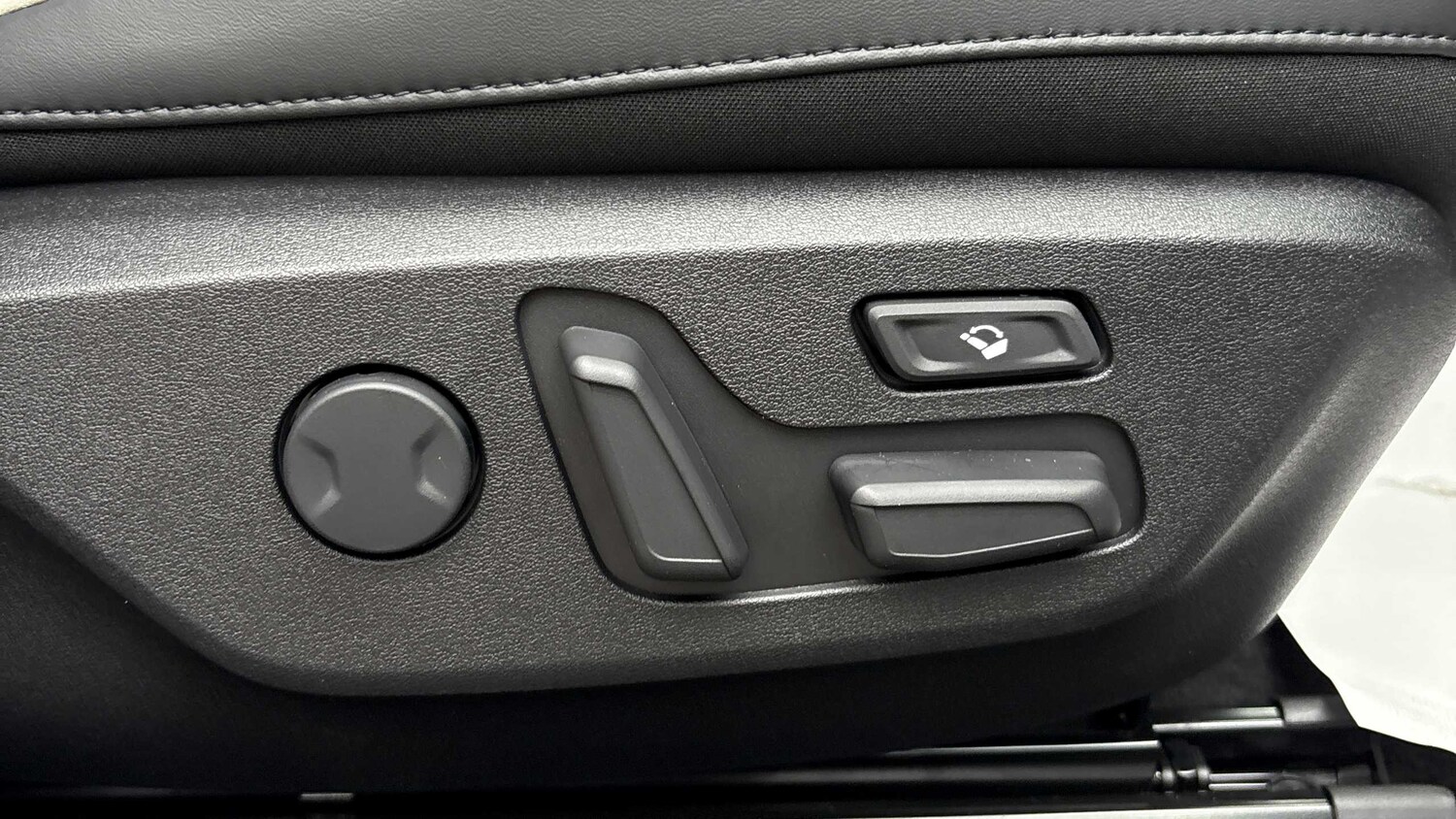 Used Kia EV6 for sale - 77860624: Photo 31