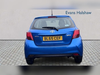 Used Toyota Yaris 2015 for sale - 78967539: Photo