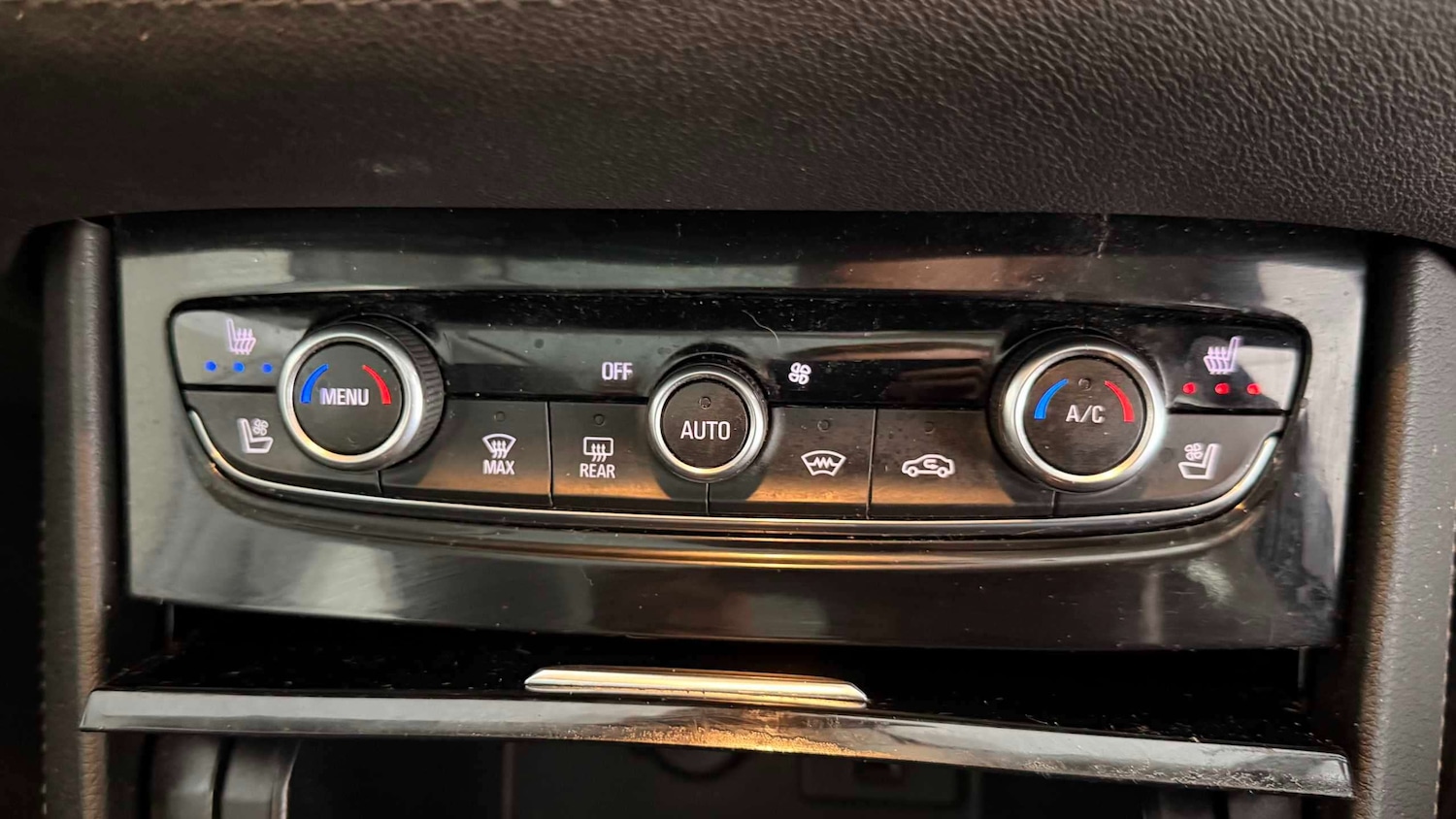 Used Vauxhall Grandland X for sale - 77859130: Photo 17