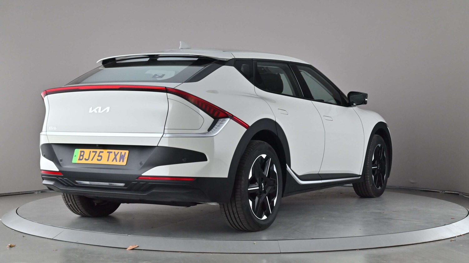 Used Kia EV6 for sale - 77862600: Photo 7