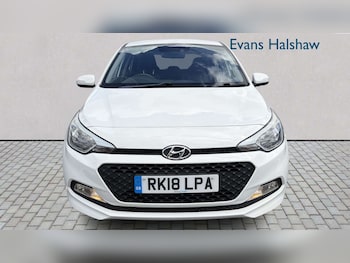 Used Hyundai i20 2018 for sale - 79051766: Photo