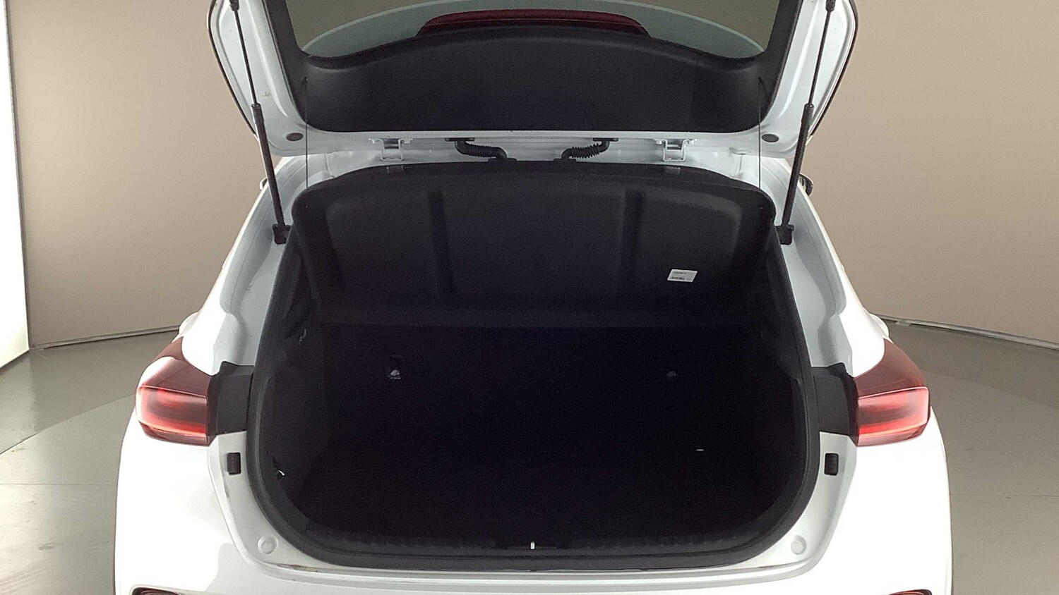 Used Kia XCeed for sale - 77860954: Photo 9