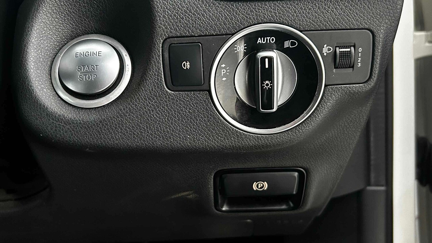 Used Mercedes-Benz A-Class for sale - 77858621: Photo 20