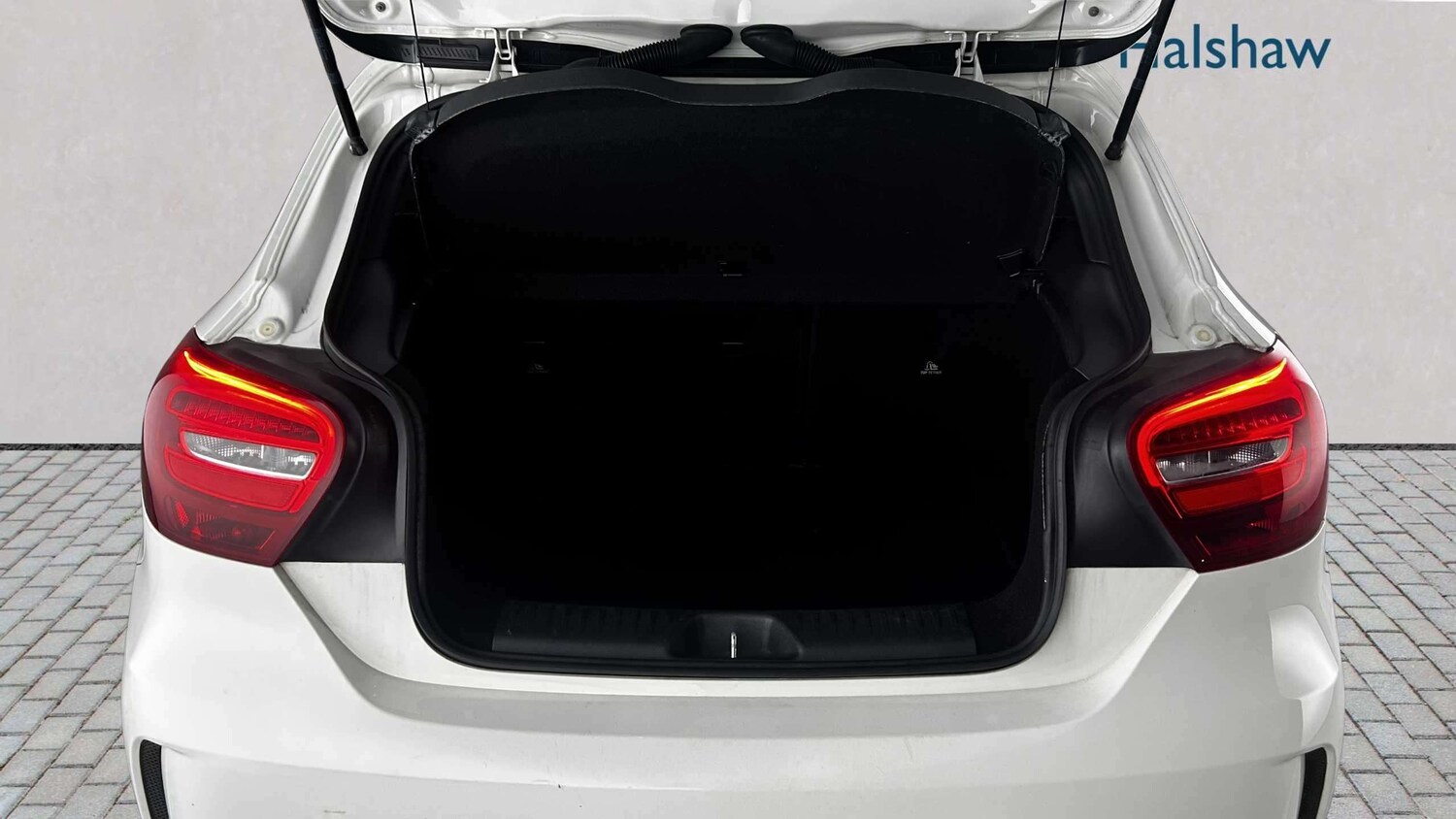 Used Mercedes-Benz A-Class for sale - 77858621: Photo 25