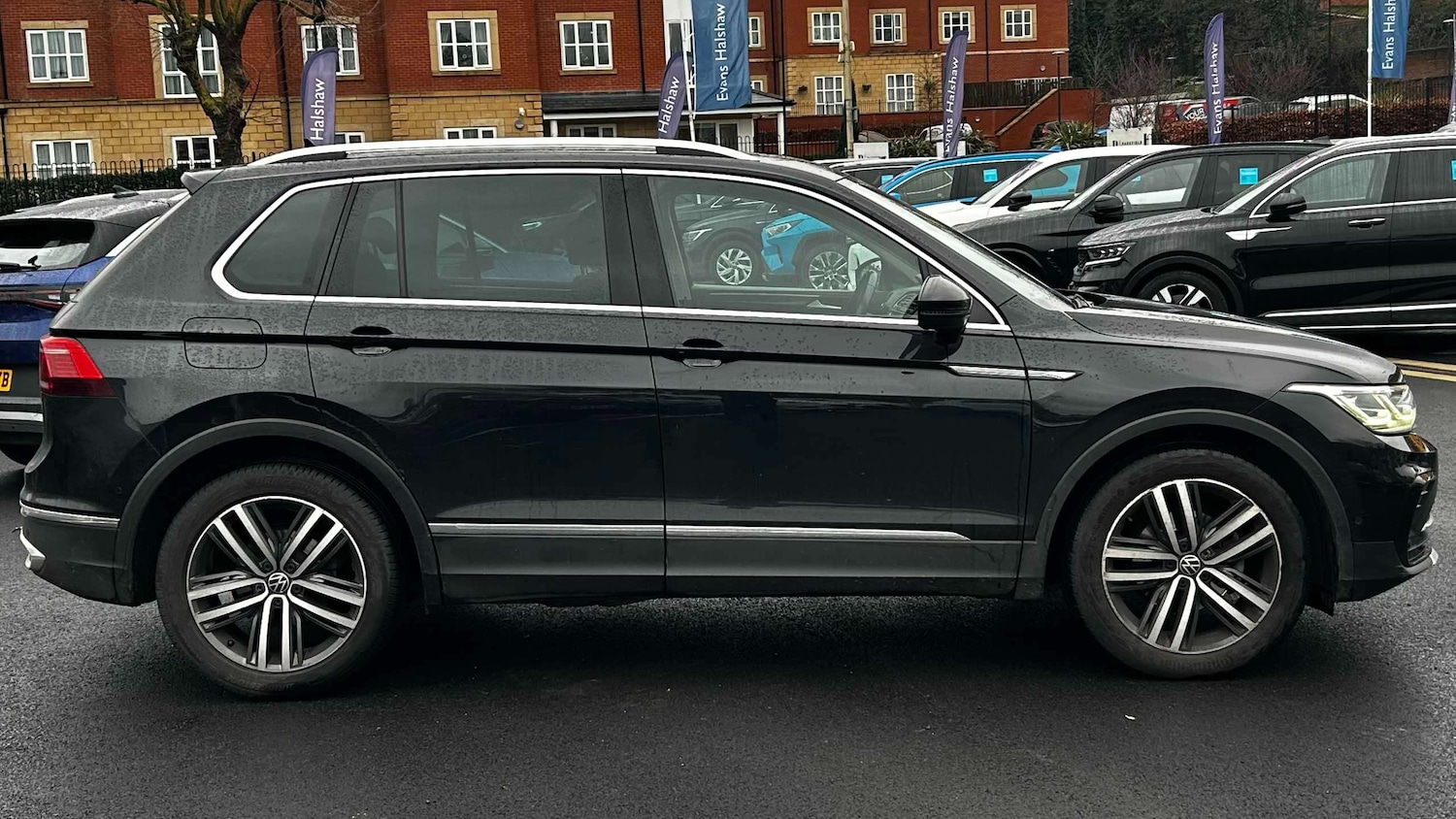 Used Volkswagen Tiguan 2022 for sale - 77857474: Photo 4