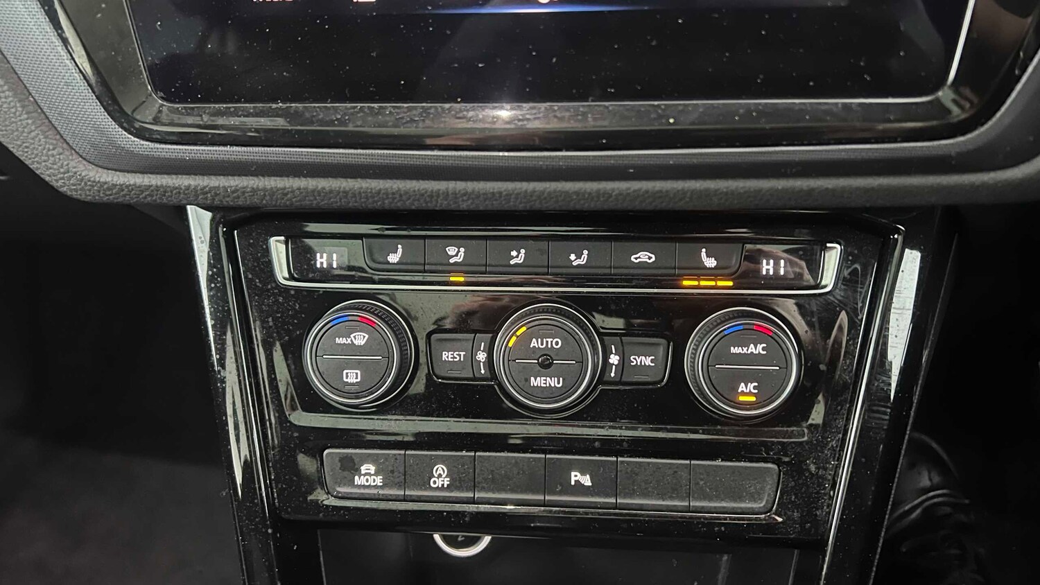 Used Volkswagen Touran for sale - 77862611: Photo 14