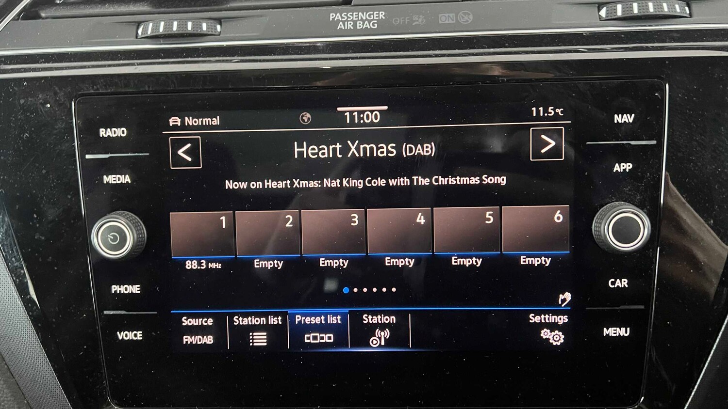 Used Volkswagen Touran for sale - 77862611: Photo 15