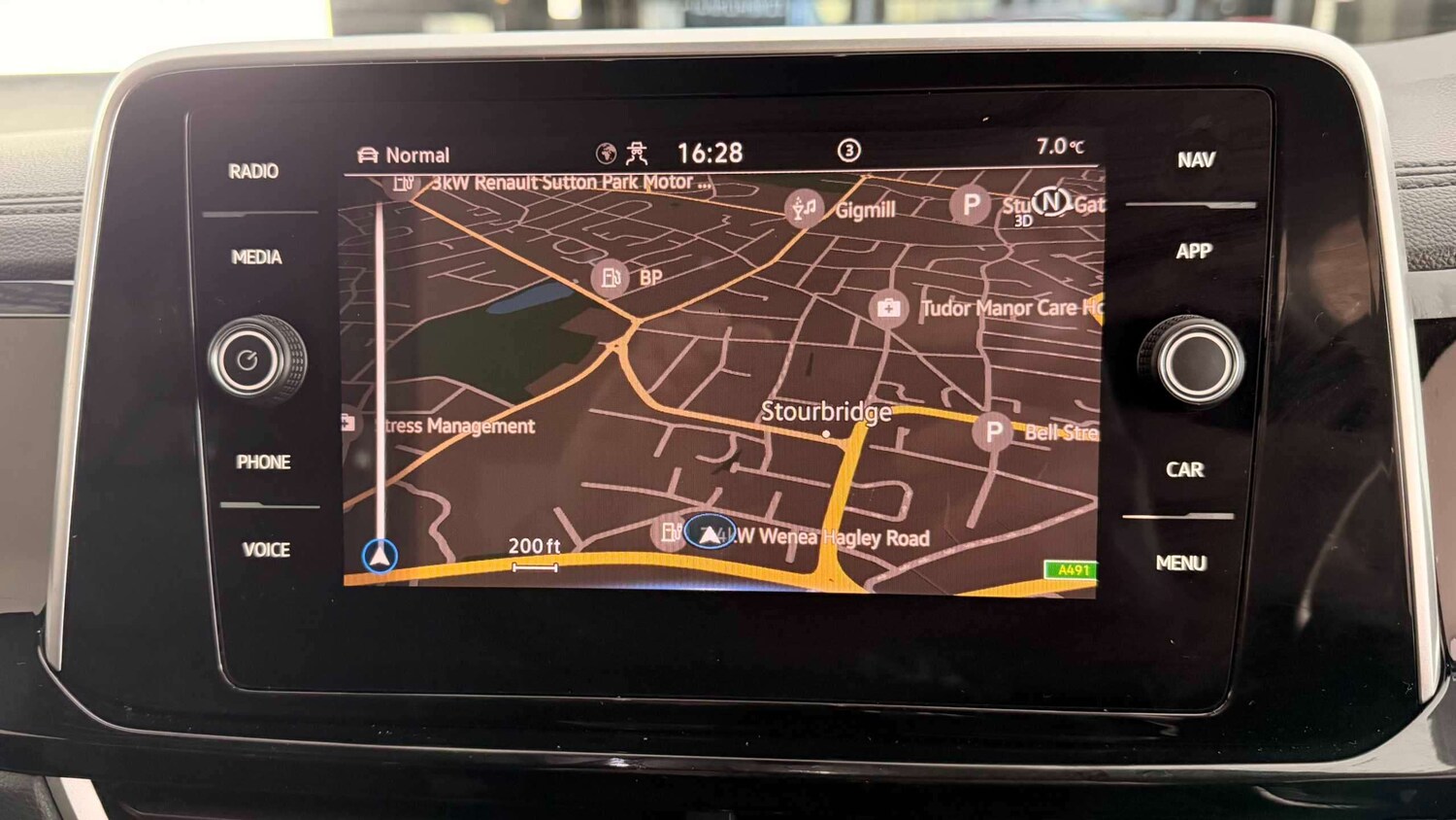 Used Volkswagen T-Roc for sale - 77860143: Photo 15