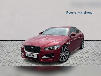 Used Jaguar XE 2017 for sale - 78651017: Photo