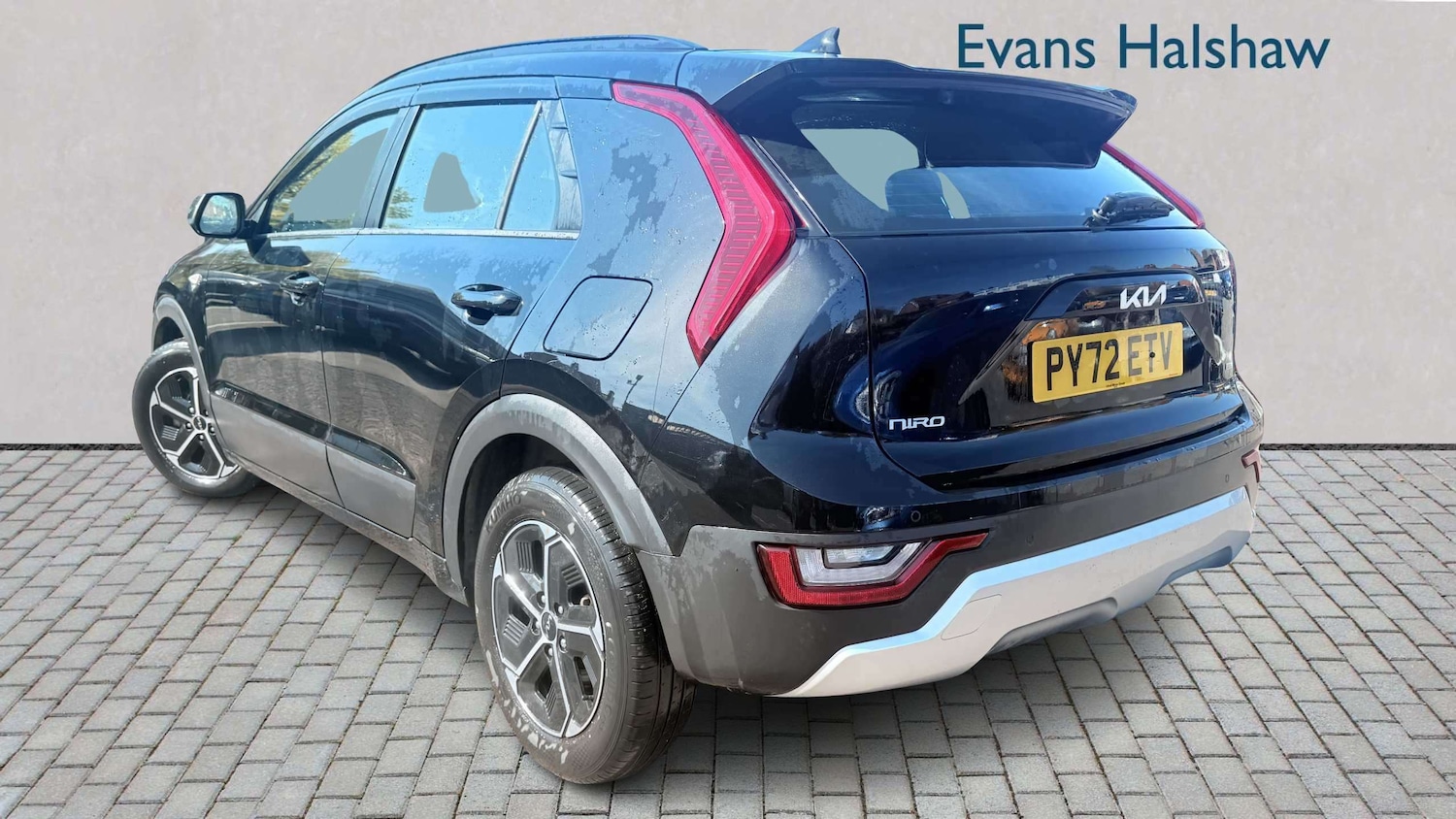 Used Kia Niro 2023 for sale - 78188163: Photo 2