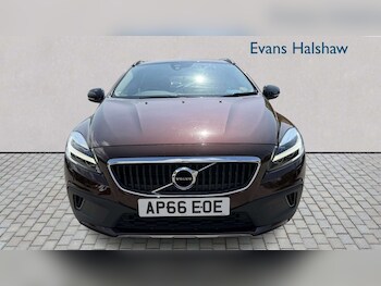 Used Volvo V40 2016 for sale - 78419899: Photo