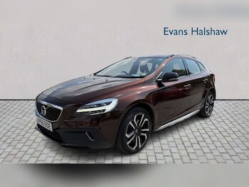 Used Volvo V40 2016 for sale - 78419899: Photo
