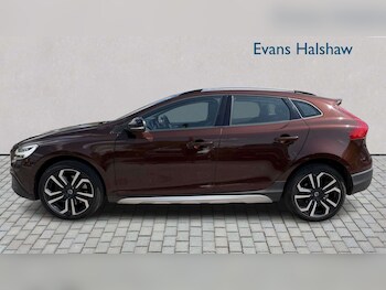 Used Volvo V40 2016 for sale - 78419899: Photo