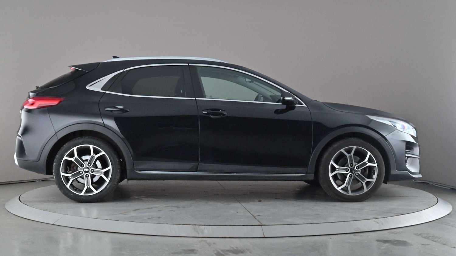 Used Kia XCeed for sale - 77858896: Photo 3