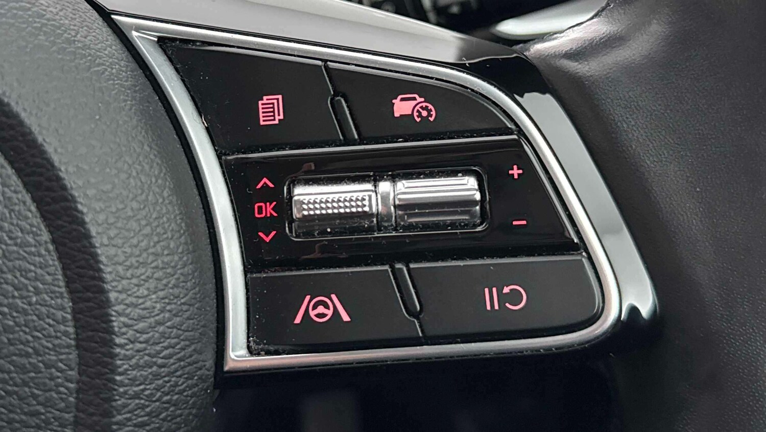 Used Kia XCeed for sale - 77856956: Photo 14