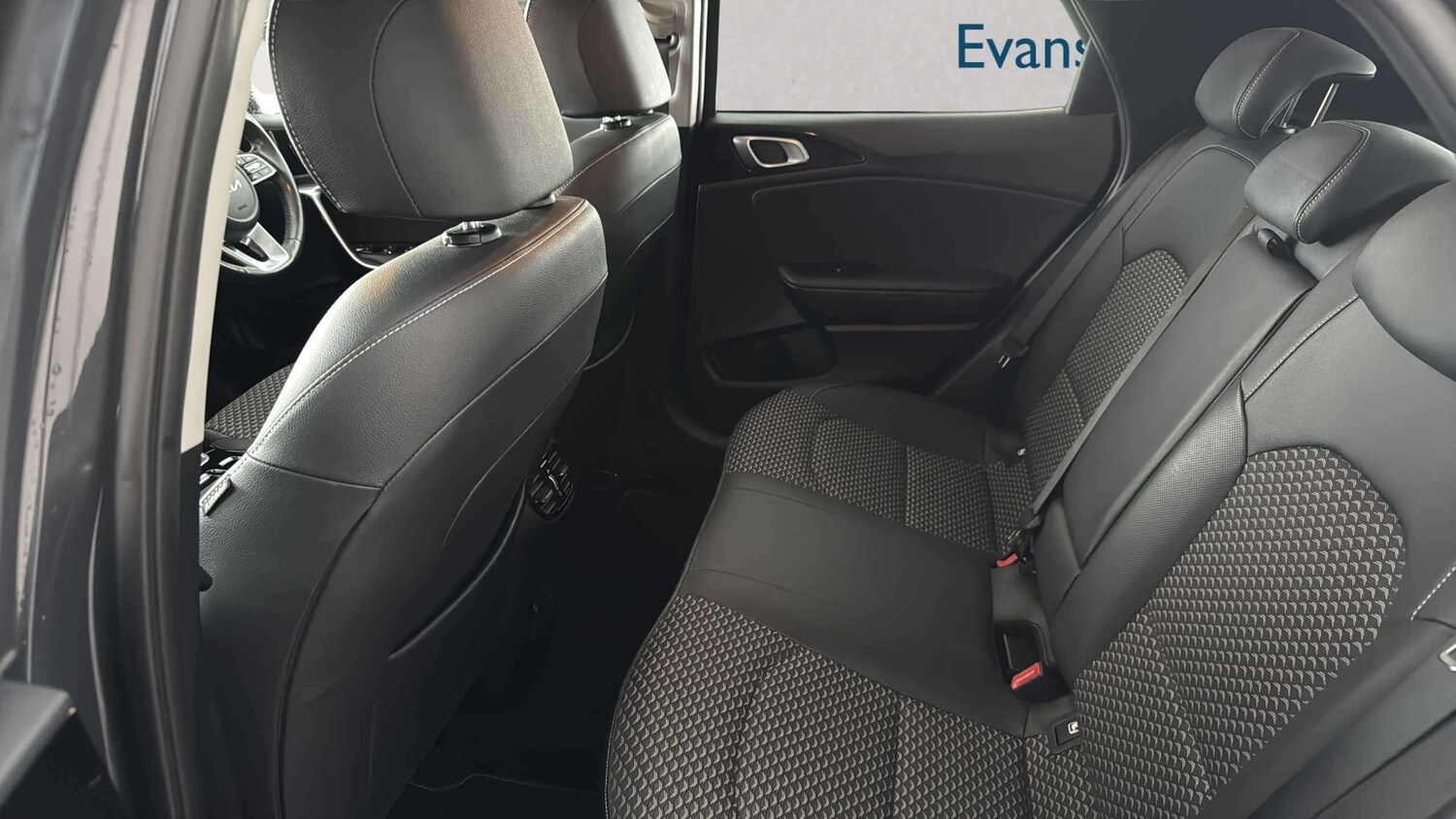 Used Kia XCeed for sale - 77856956: Photo 25