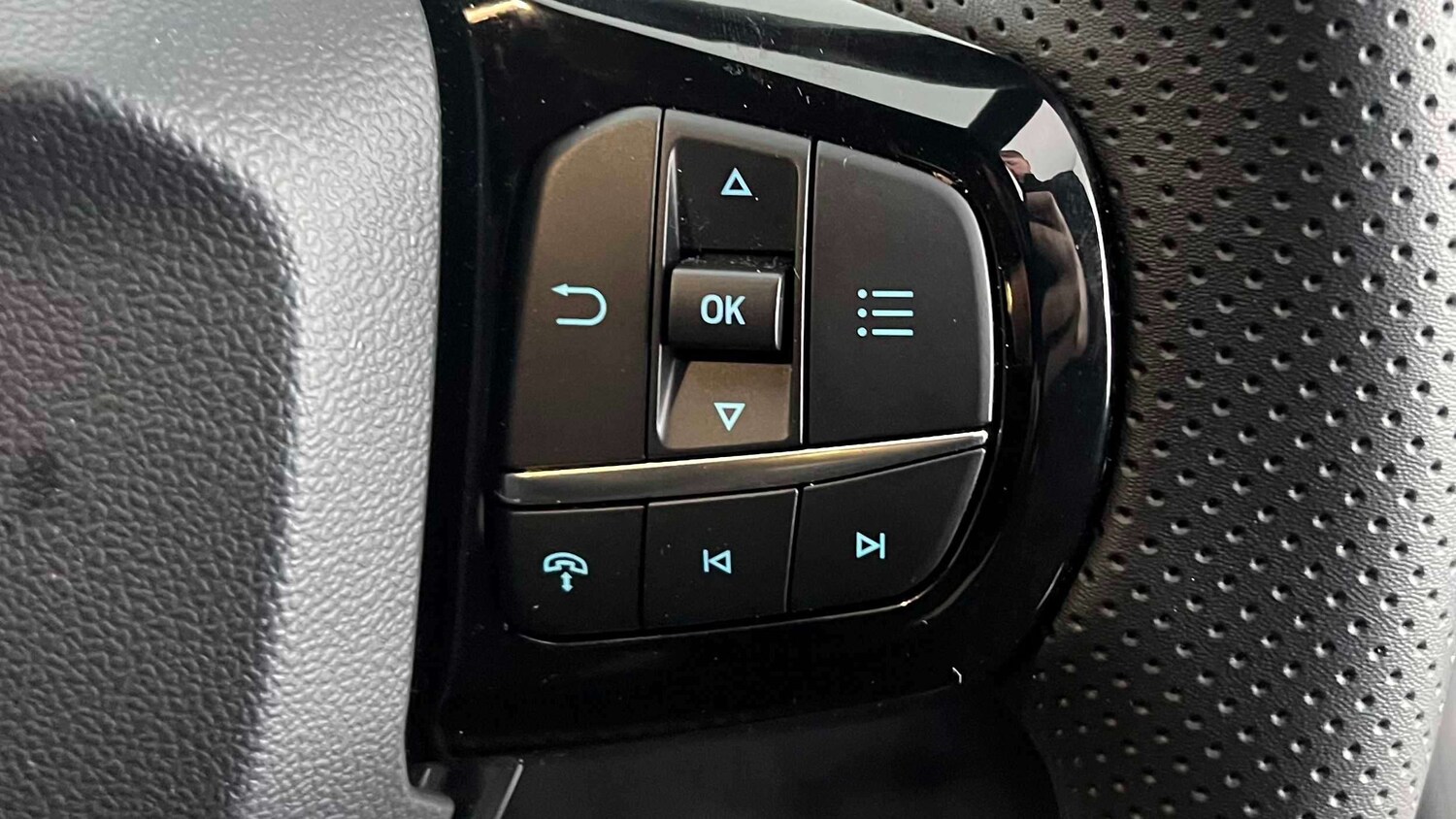 Used Ford Puma 2025 for sale - 77857895: Photo 13