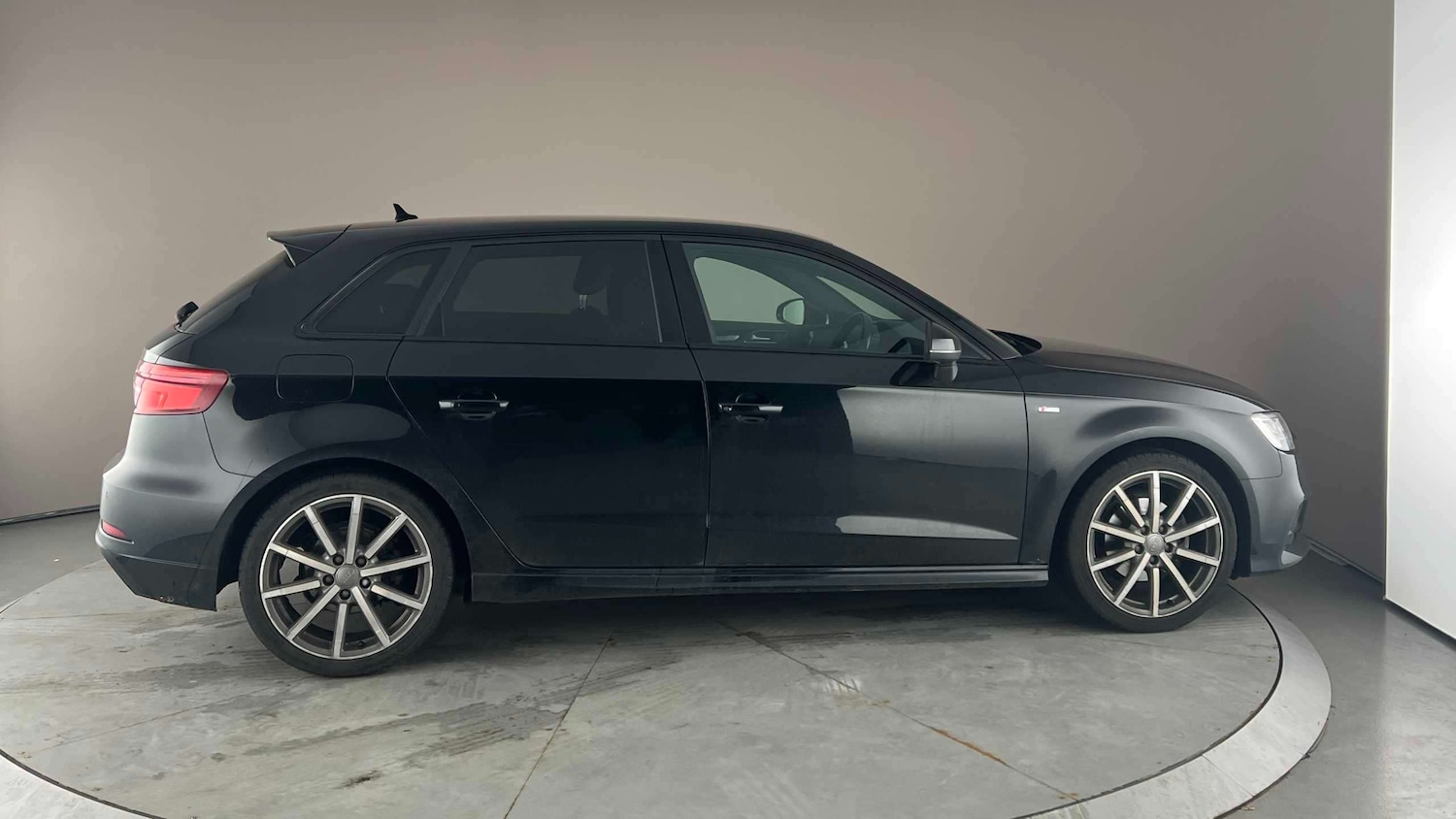 Used Audi A3 for sale - 77861632: Photo 3