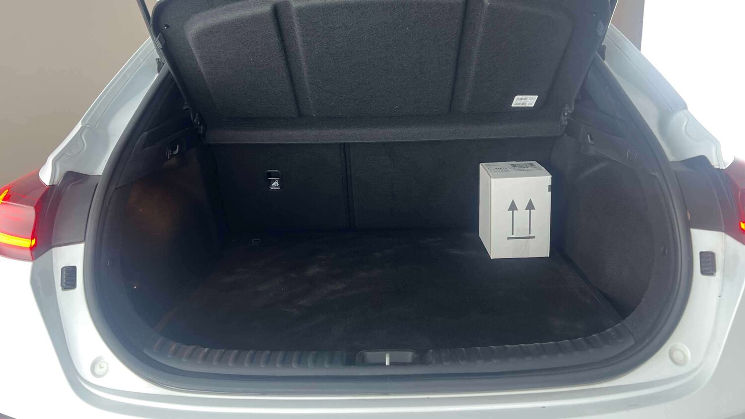 Used Kia XCeed for sale - 77859205: Photo 25