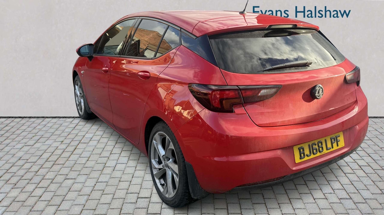 Used Vauxhall Astra for sale - 77856924: Photo 4