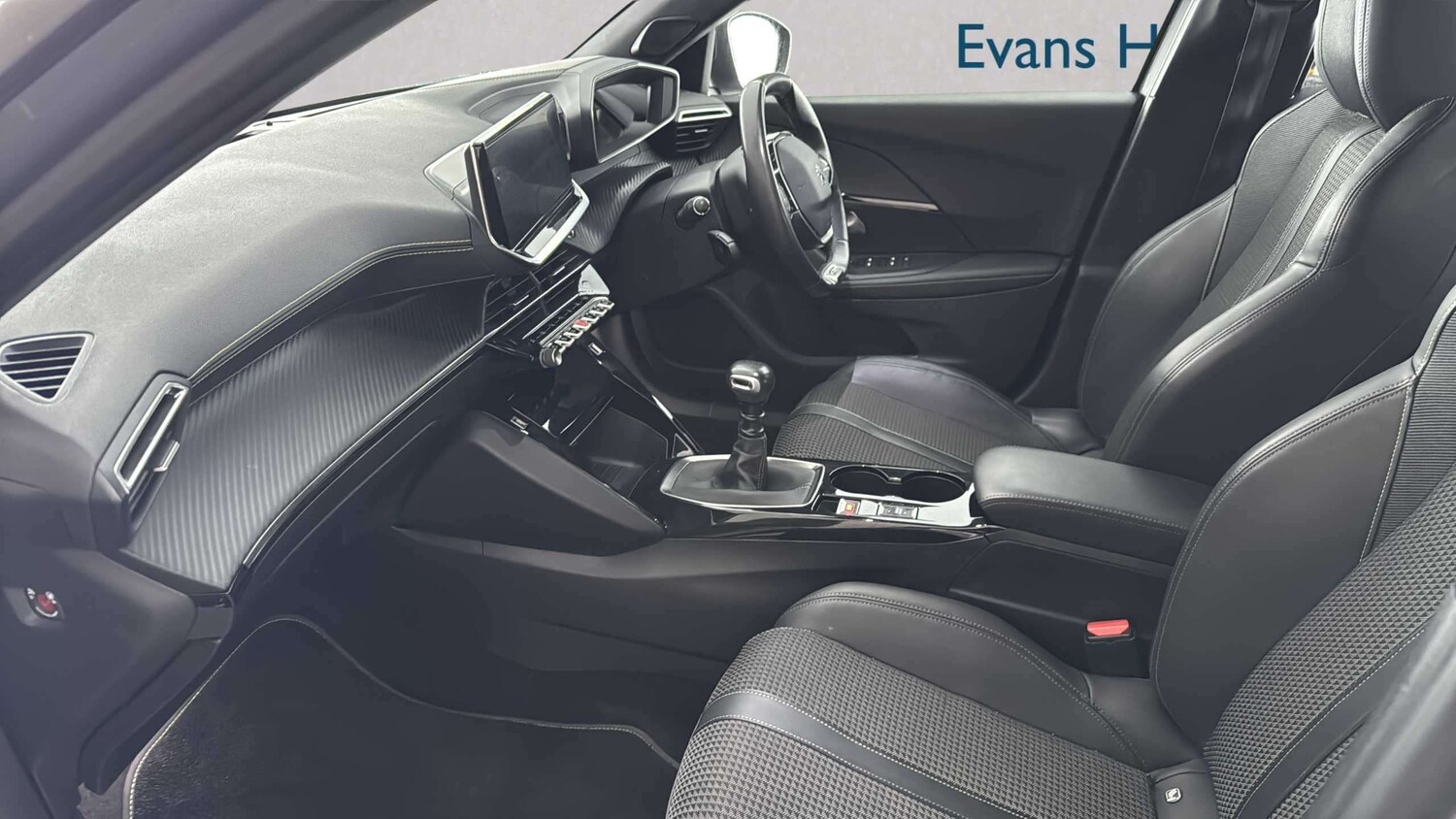 Used Peugeot 2008 2020 for sale - 77860121: Photo 25