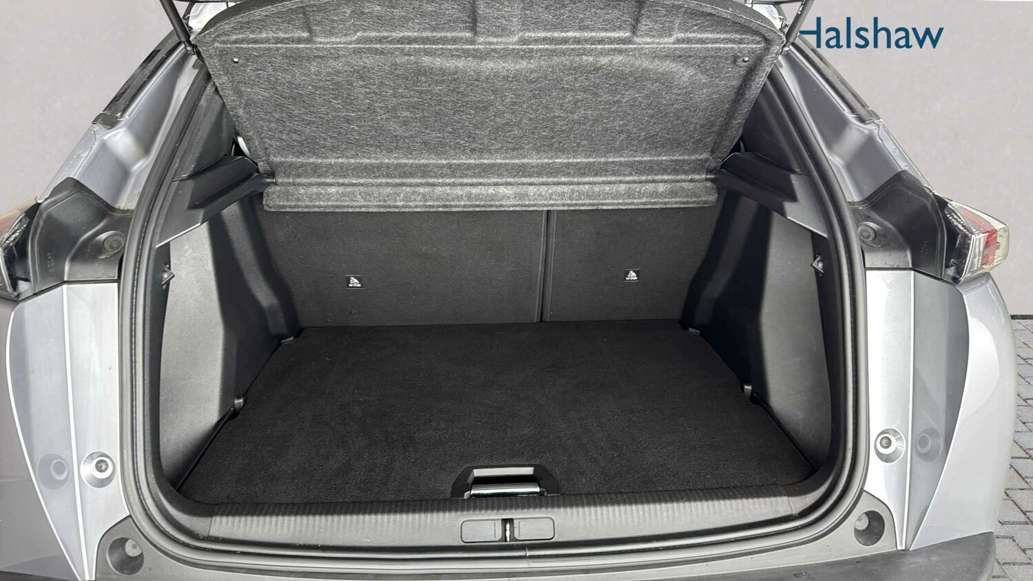 Used Peugeot 2008 2020 for sale - 77860121: Photo 28