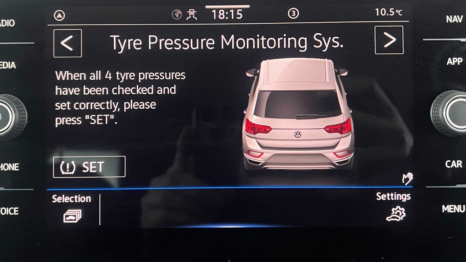 Used Volkswagen T-Roc for sale - 77862136: Photo 21