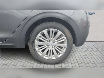 Used Peugeot 208 2018 for sale - 77859844: Photo