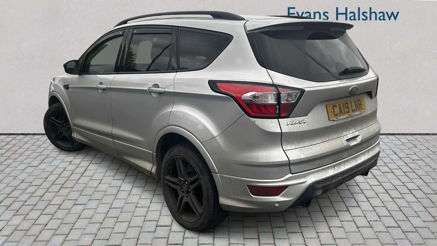 Used Ford Kuga 2019 for sale - 78104745: Photo 2