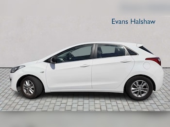 Used Hyundai i30 2017 for sale - 79270952: Photo
