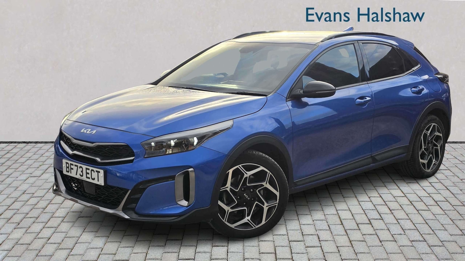 Used Kia XCeed 2023 for sale - 78090139: Photo 3