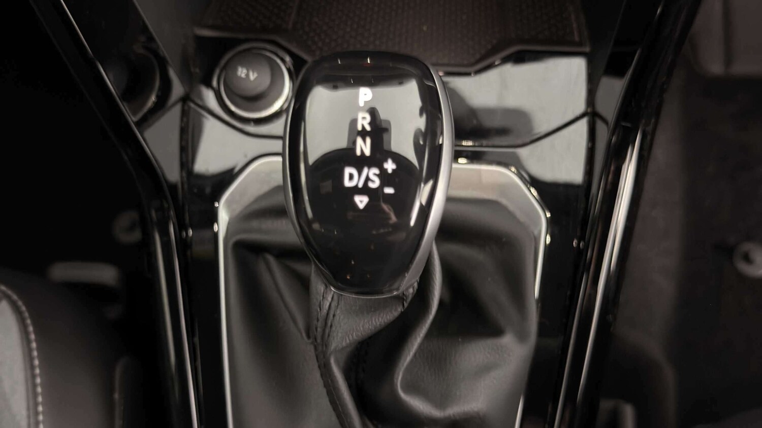 Used Volkswagen T-Roc 2022 for sale - 77972912: Photo 18