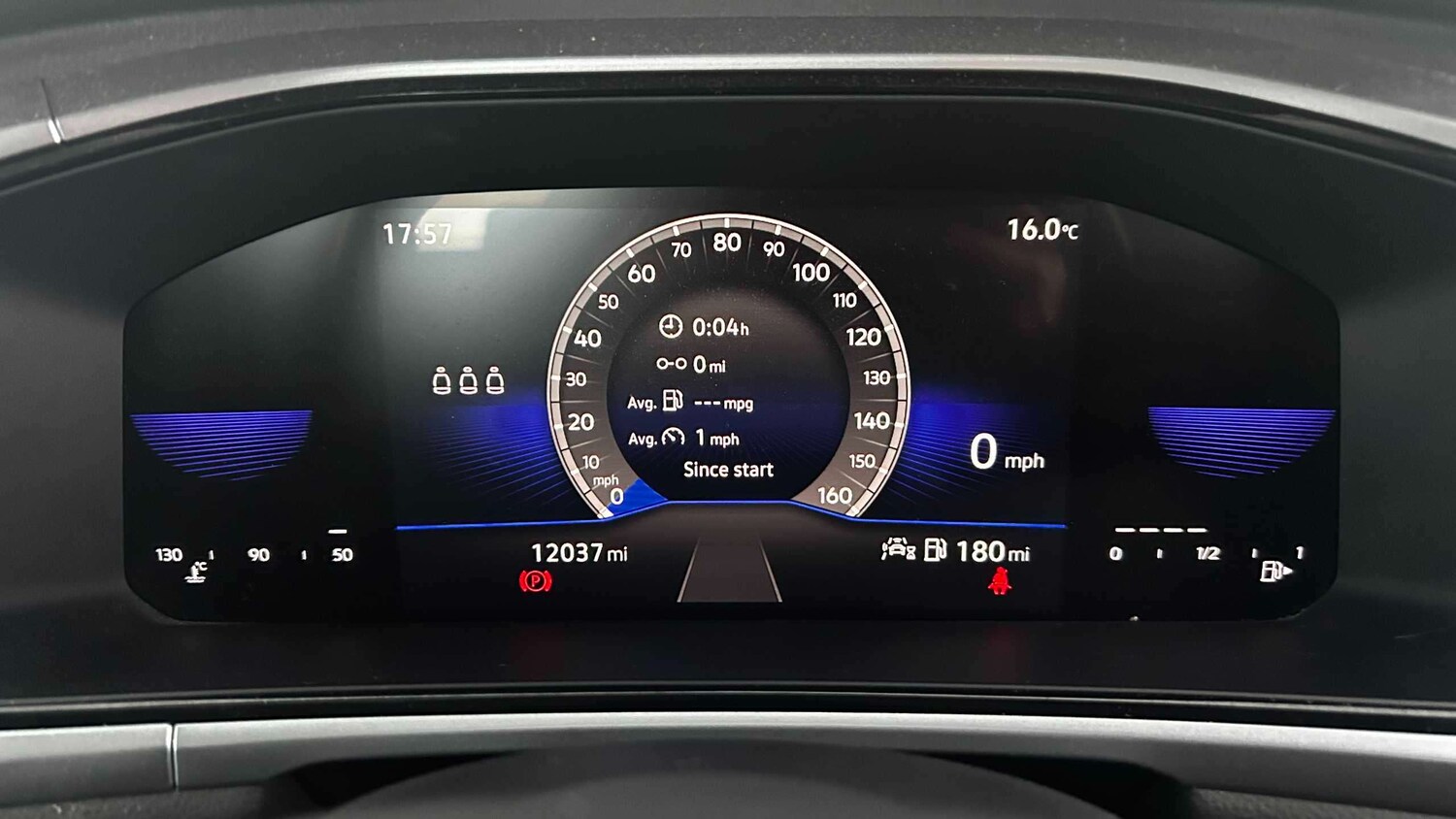 Used Volkswagen T-Roc 2023 for sale - 77857834: Photo 14