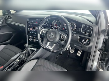 Used Volkswagen Golf 2020 for sale - 77858052: Photo