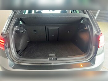 Used Volkswagen Golf 2020 for sale - 77858052: Photo